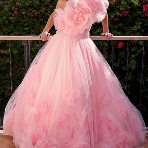 The dress was a beautiful fit but it arrived later than I needed it!